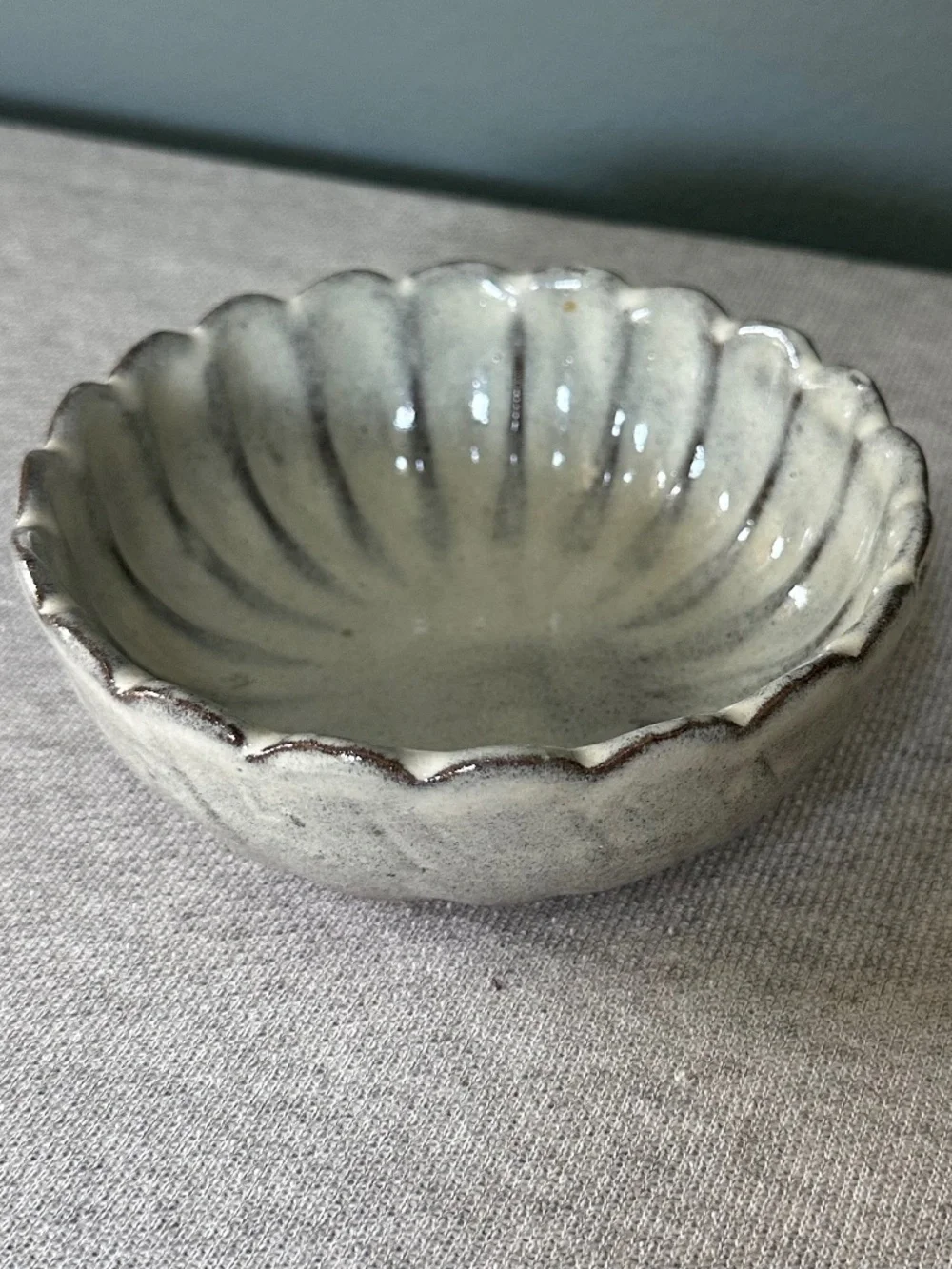 Japanese Ceramic Scalloped Rinka Dish